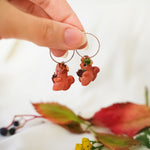 Squirrels earrings with wreaths of leaves