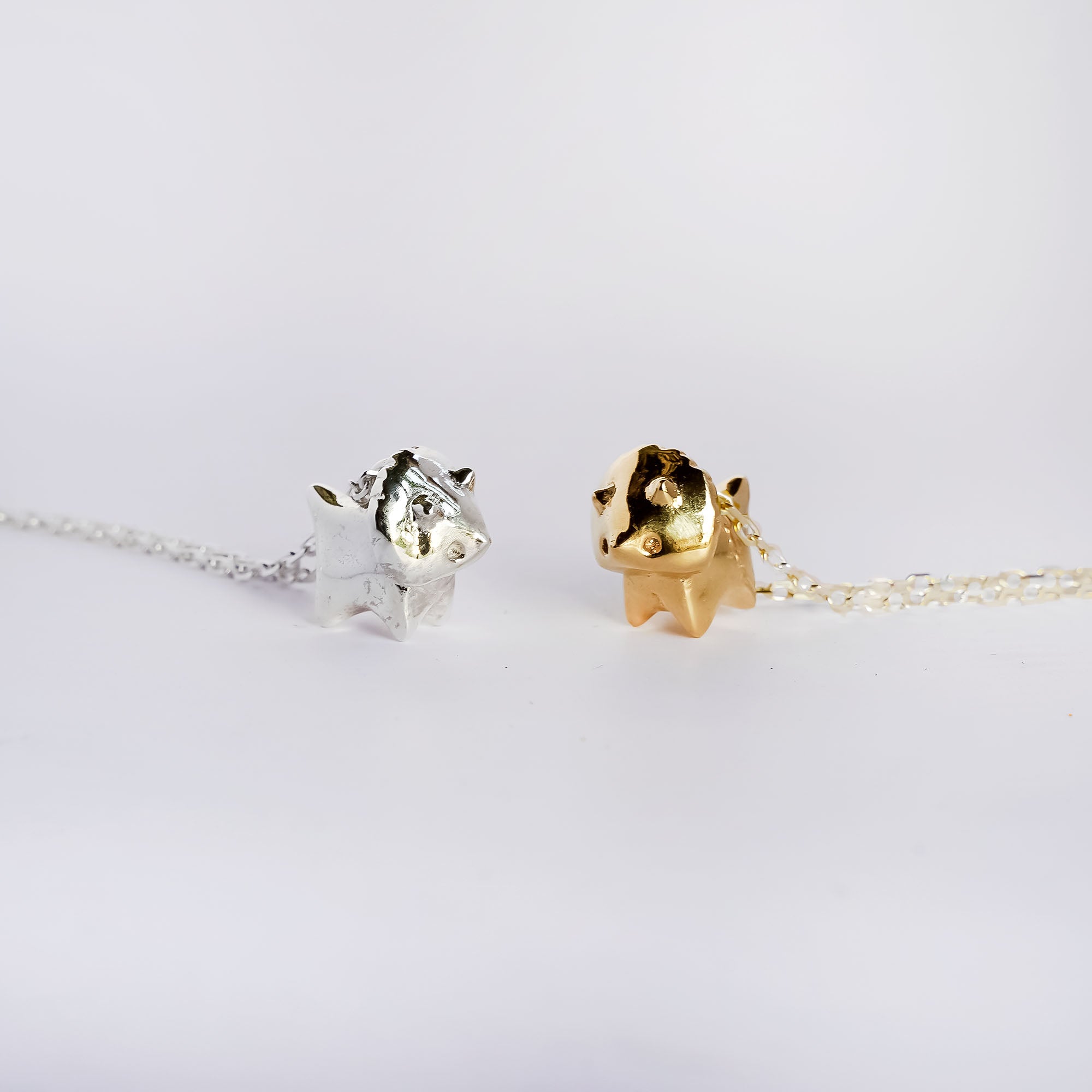 Silveratops pendant