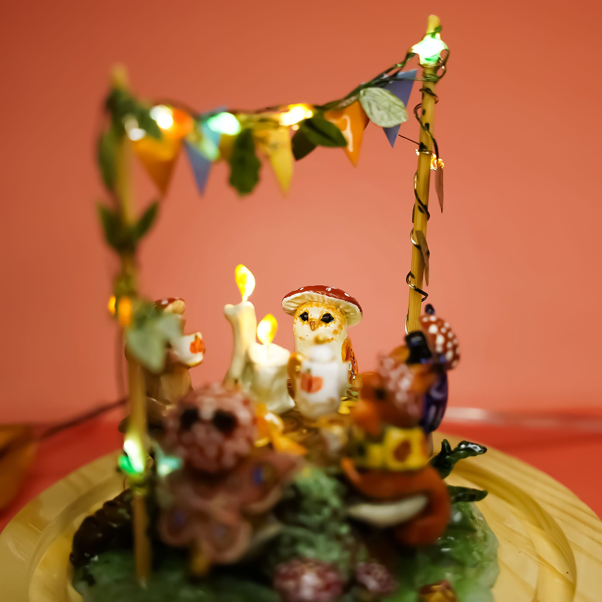 Autumn/ Toadstool party - diorama with forest animals