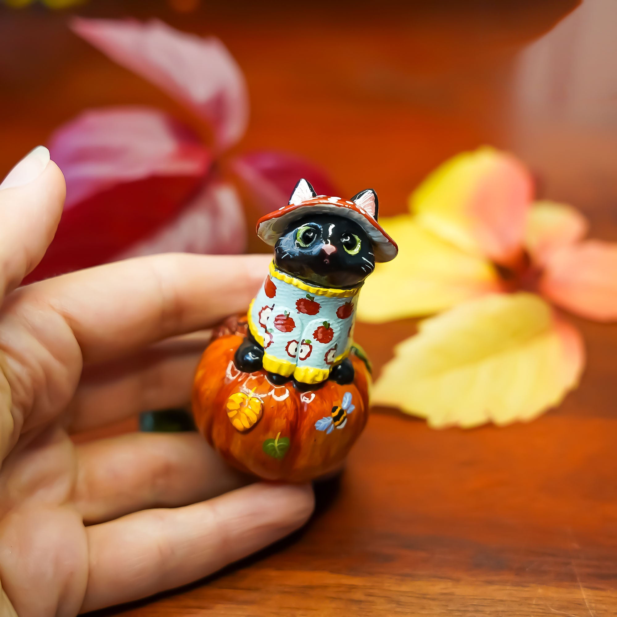 Autumn cat