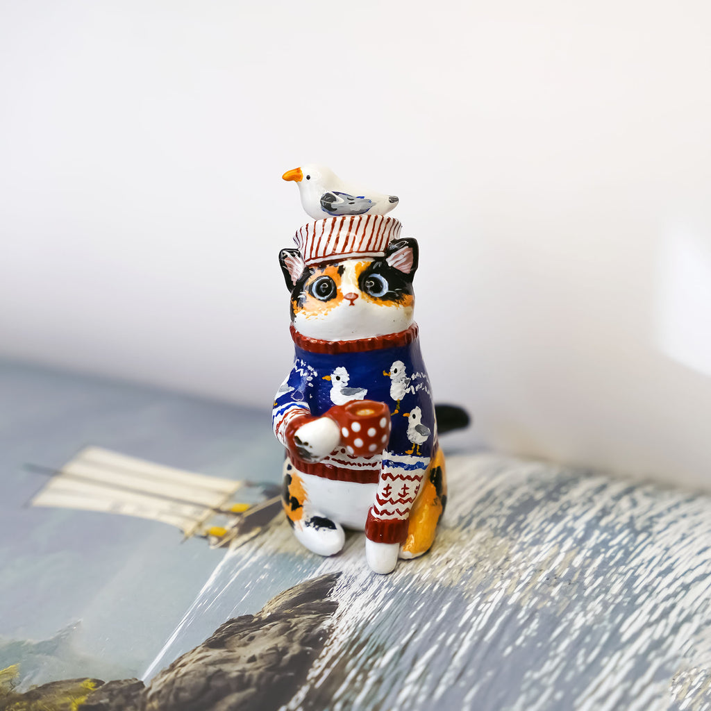 Calico cat - Seagulls Lover