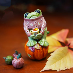 Autumn frog