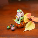 Autumn frog