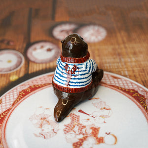 Otter with sea treasures