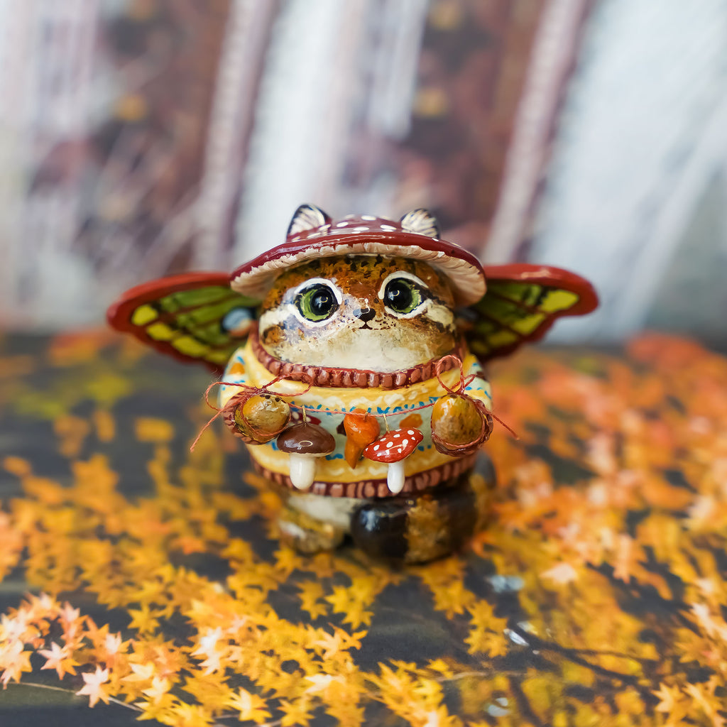 Pallas cat with mashrooms