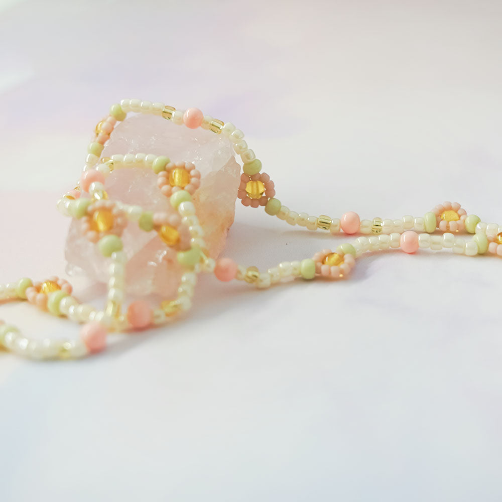 Glass beads necklace - daisy