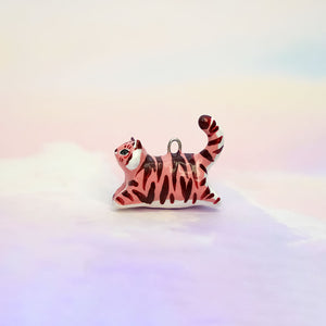 Jewelry tray with a pink tiger