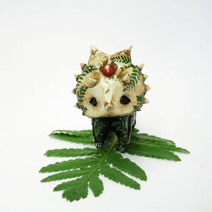 Styracosaurus with sunstone fossil figurine