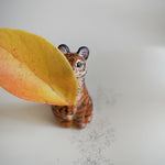 Tiger - hold my leaf - figurine