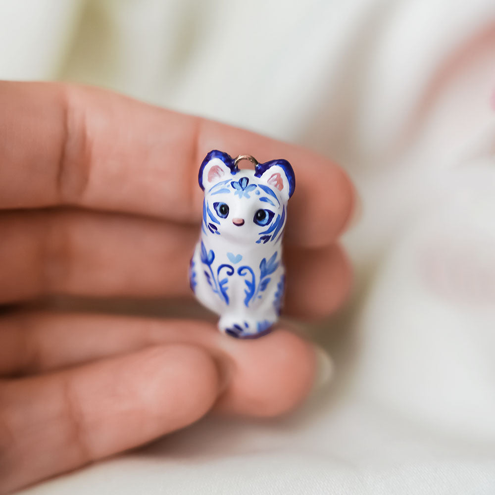 Tiger with blue flowers pendant